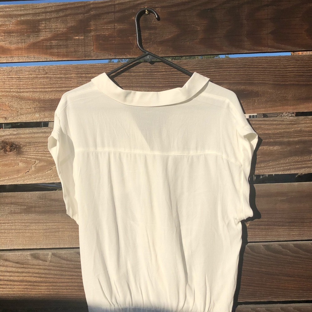 ***SOLD***White top - Picture 3 of 3